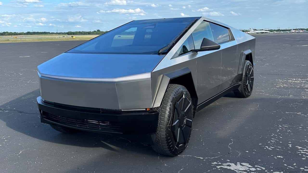 tesla cybertruck bew design viral picture